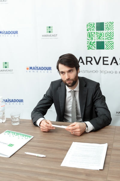 Підписання договору між компаніями HarvEast і Maisadour щодо співпраці у вирощуванні насіння соняшнику (5 квітня 2017 рік)