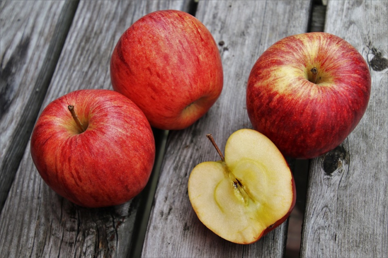 В Україні зростають ціни яблука, але не на всі