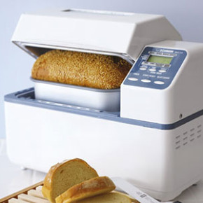 Выгодна ли хлебопечка в домашнем хозяйстве?