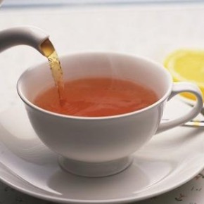 Какими свойствами обладает чай ?