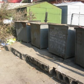 В Виннице фамилии и телефоны коммунальщиков писать на мусорных баках
