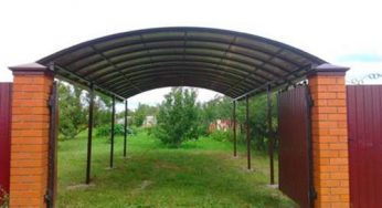 Навес из профнастила: как построить на дачном участке