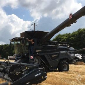 На полях Тернопольщины опробовали новый комбайн Fendt IDEAL