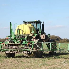 Хлорпірифосом в Украине обрабатываются более треть посевов сельхозкультур