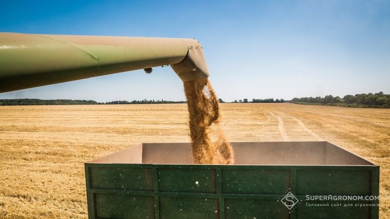 На Дніпропетровщині намолочено перший мільйон тонн зерна нового урожаю