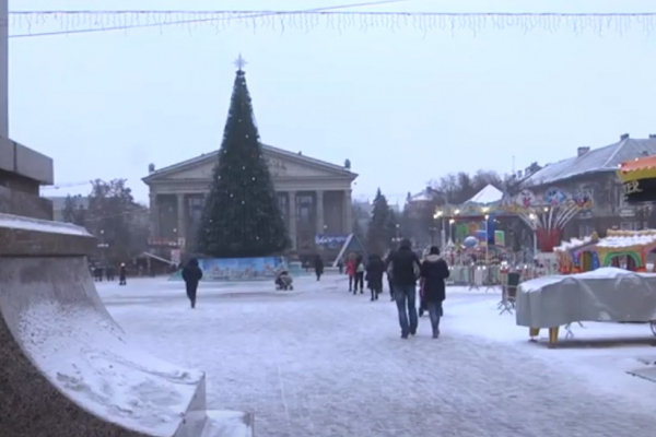 10 декабря в Тернополе открывают новогодний сезон: зажгут главную елку города 