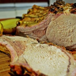 Простой рецепт сочной запеченной корейки