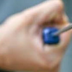 В Черткове пьяный водитель дрался с полицейскими и пинал их отверткой