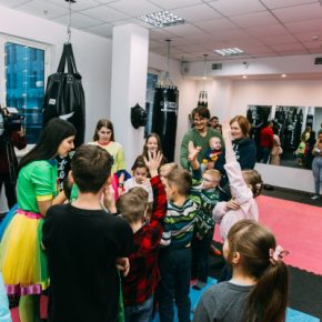 В тернопольском СК «Workout Hall» дети получили подарки от Спортивного Санты