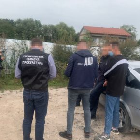 Взял взятку 2400 долларов США – будут судить главного инспектора отдела ГСЧС