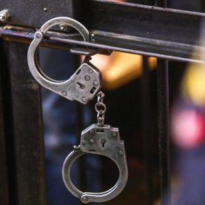 Четыре месяца ареста: в Збараже осудили мужчину, укравшего шесть пар обуви