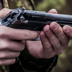 На одном из блокпостов Тернопольщины в машине беженцев обнаружили пистолет