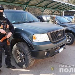 Полицейские Тернопольщины получили от меценатов несколько автомобилей-внедорожников