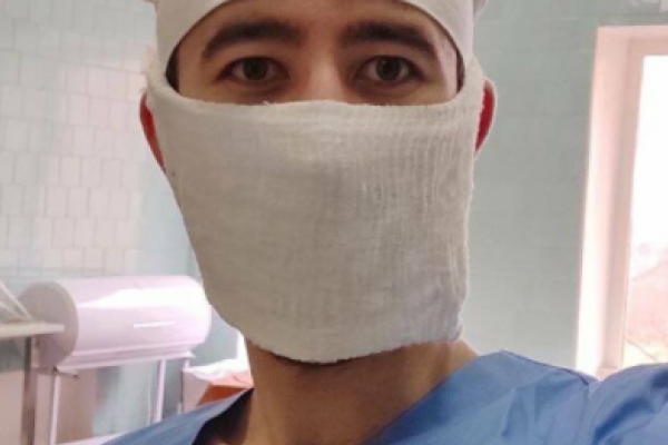 Столичный хирург волонтерит в больнице на Тернопольщине