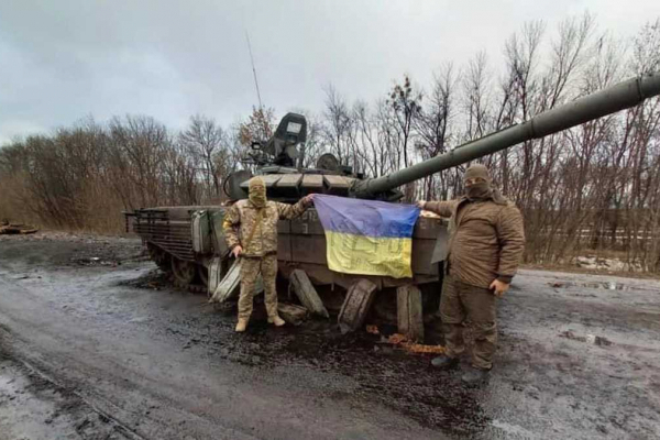 Украинские военные показали судьбу российского оккупанта в Украине (Видео 18+)