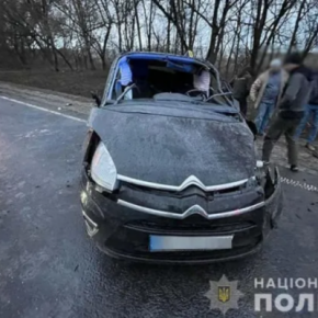 Не справилась с управлением: на Чертковщине перевернулось авто