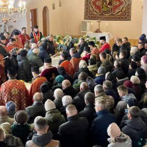 "Пусть Господь дает силы пережить это великое горе": Тернополь попрощался с Героем