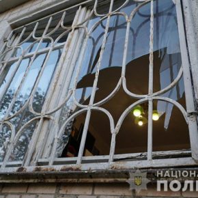 Принуждали вернуть долг: поймали мужчин, которые в Тернополе подложили взрывчатку на подоконник