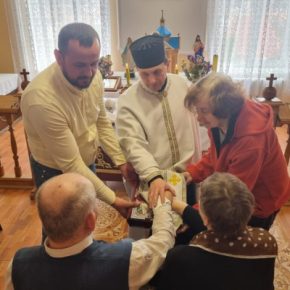 В Чорткове обвенчалась пожилая пара переселенцев