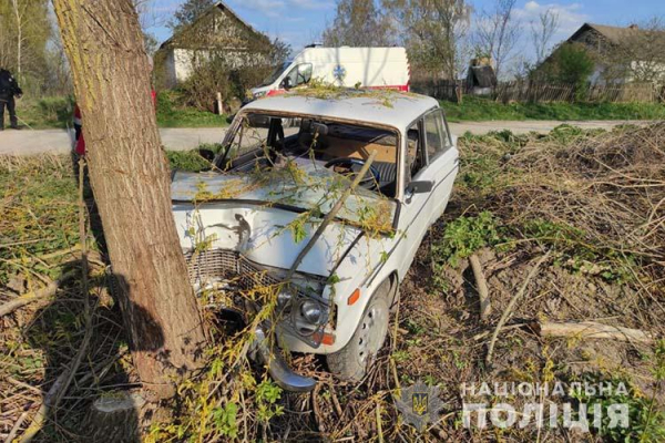 На ВАЗе в дерево: смертельная авария на Тернопольщине