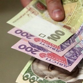 Педагоги Чертковской общины собрали более 200 тысяч гривен в помощь военным