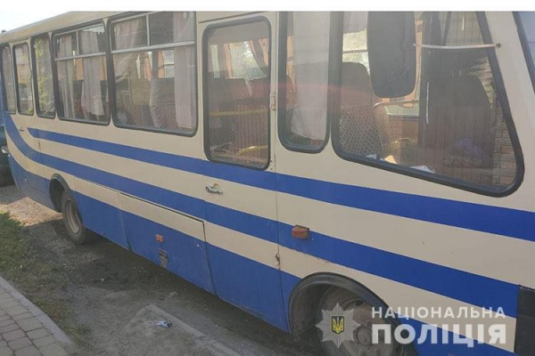 Смертельный случай в Тернопольской области: женщина на ходу выпала из автобуса