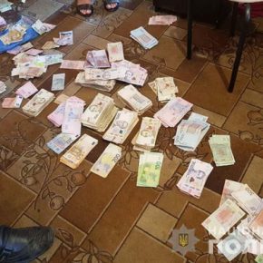 1600 в час, заработки делили 50 на 50: в Тернополе поймали сутенершу