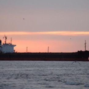 Кровавая нефть, или короткие войны выигрывает мужество