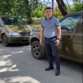 Еще два автомобиля для батальона «Карпатская Сечь» передал Михайло Головко (Видео)