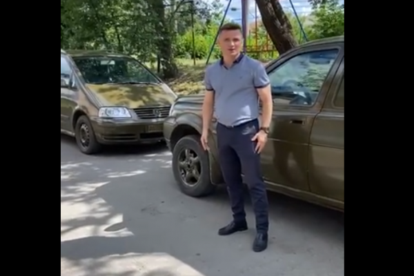 Еще два автомобиля для батальона «Карпатская Сечь» передал Михайло Головко (Видео)