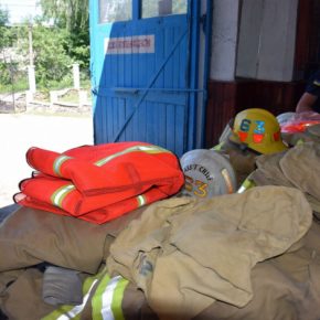 Шумщина получила помощь для спасателей и врачей