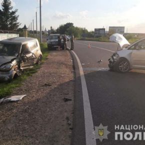 ДТП в Кременецкой области: не разминулись два автомобиля