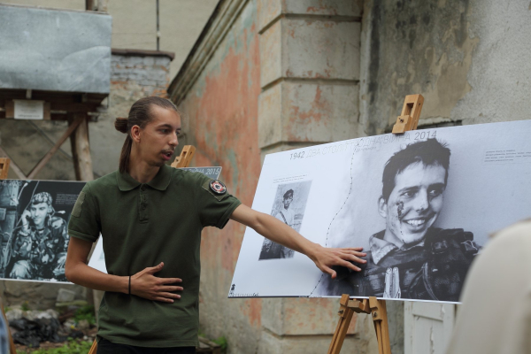 «Два века - одна война»: в Тернополе открыли фотовыставку