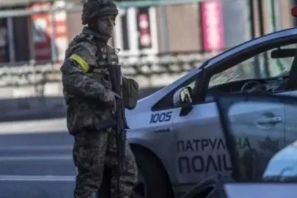 На Тернопольщине патрульные группы вручили более двух тысяч повесток