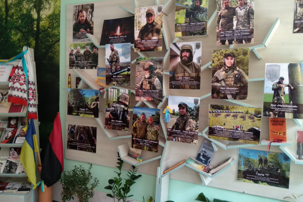 В Тернополе действует фотовыставка с портретами военных