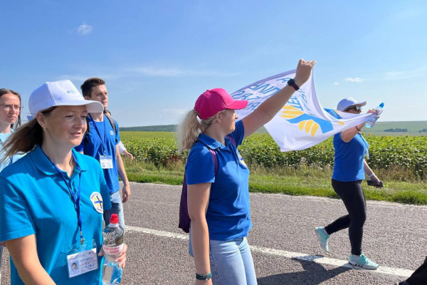 В Зарваницы на Тернопольщине состоялось Первое Всеукраинское паломничество волонтеров
