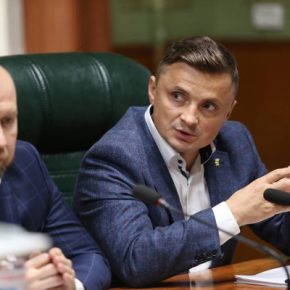 Председатель Тернопольского облсовета принял участие в круглом столе по улучшению жизни общин во время войны