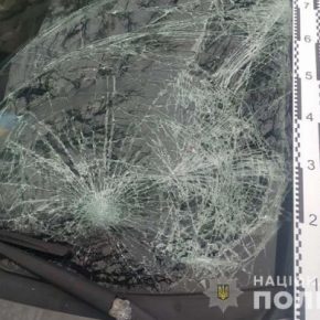 В Тернополе 20-летний парень попал под колеса автомобиля: переходил в запрещенном месте