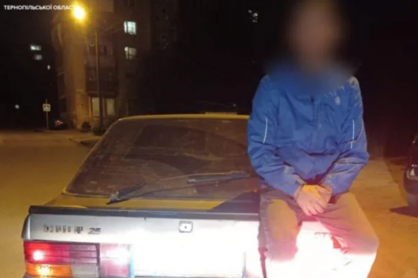 В Тернополе остановили водителя из поддельными документами