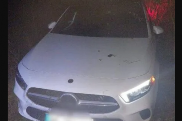 Кража авто: в Байковцах двое воров угнали Mercedes