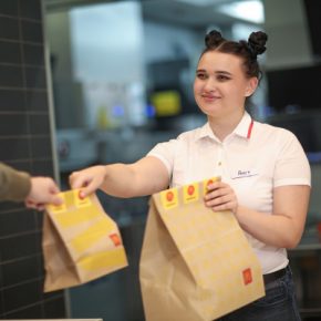 McDonald's возобновляет работу в Тернополе и Борисполе