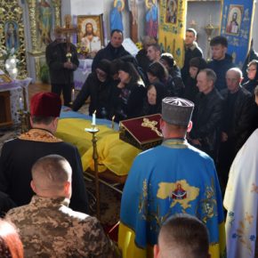 В Чорткове попрощались с погибшим Героем