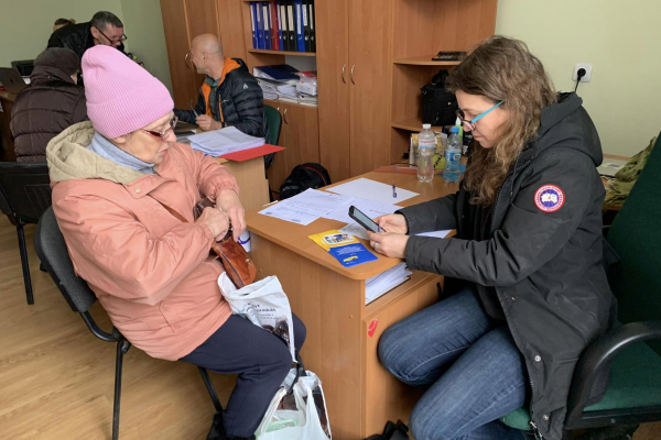 В Тернопольской области 240 семей переселенцев получили помощь от благотворителей из США