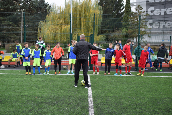 В общине на Тернопольщине начался футбольный турнир среди школьников