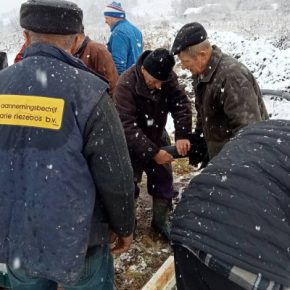 В селе на Тернопольщине силами общины реконструируют водопровод