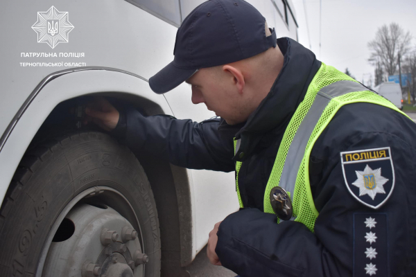 В Тернополе патрульные проверяют перевозчиков соблюдение законодательства
