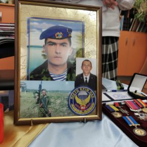 «Мой сын – киборг» так свою книгу назвала мать