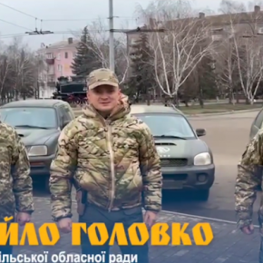 На Рождество глава Тернопольского облсовета отвез автомобили украинским защитникам на передовую (Видео)