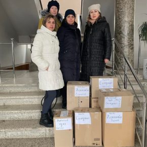 Работники и воспитанники детсада в Тернопольской области подготовили подарки детям с востока ко Дню Николая