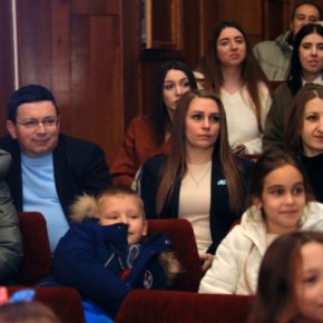 Студенты факультета искусств ТНПУ подарили настоящую сказку ко Дню Святого Николая